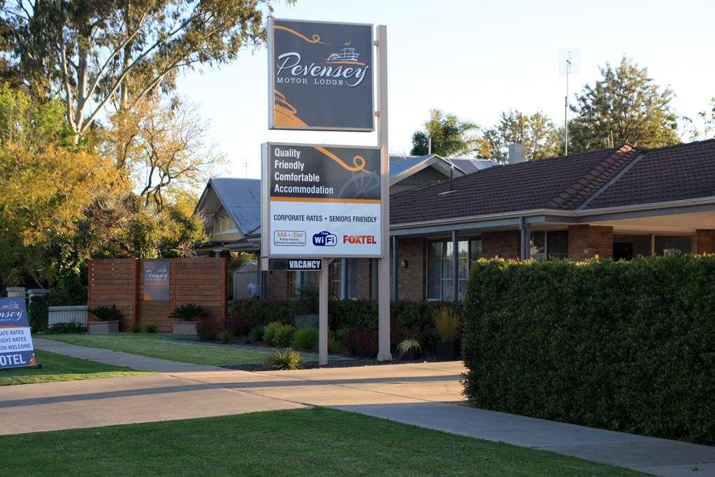 Pevensey Motor Lodge Ечука Стая снимка