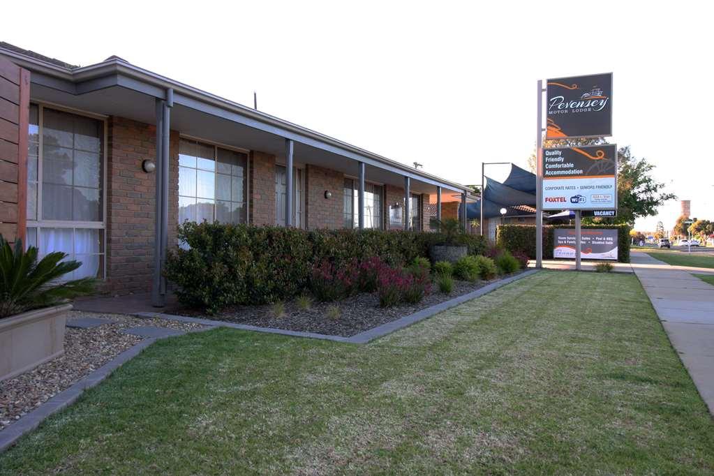 Pevensey Motor Lodge Ечука Екстериор снимка