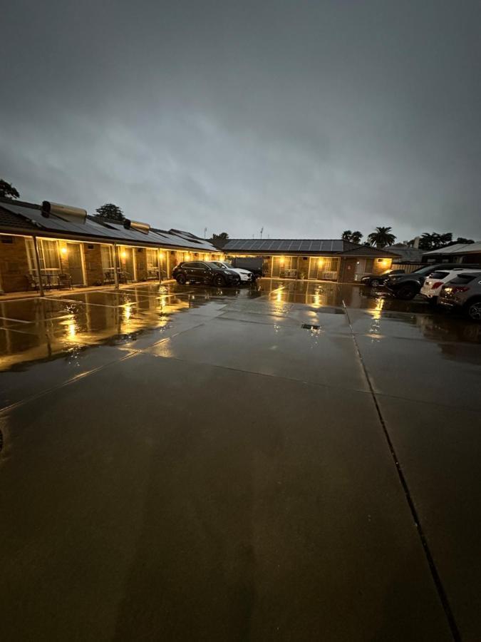 Pevensey Motor Lodge Ечука Екстериор снимка