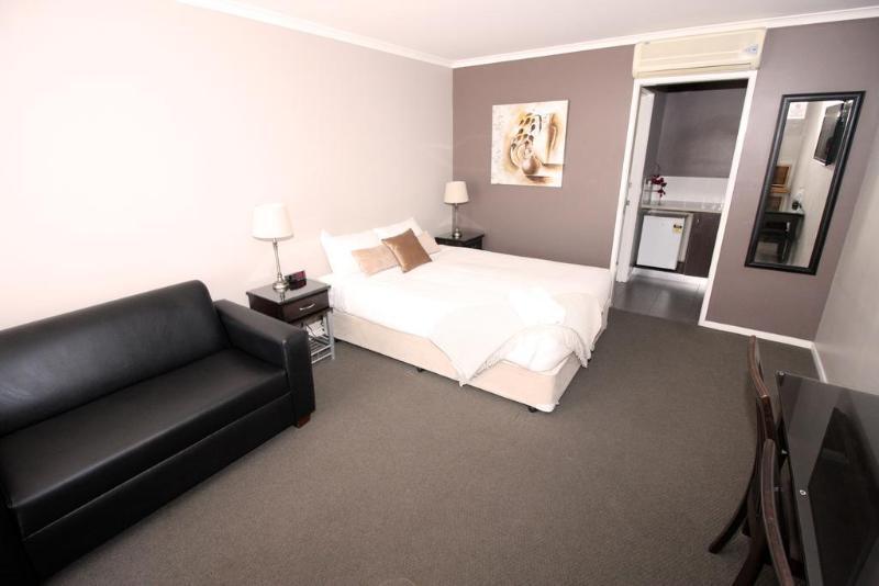 Pevensey Motor Lodge Ечука Екстериор снимка