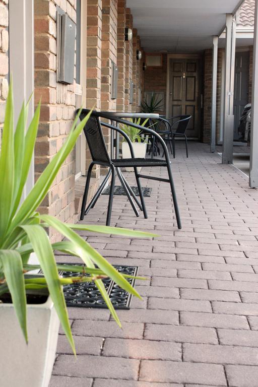 Pevensey Motor Lodge Ечука Екстериор снимка