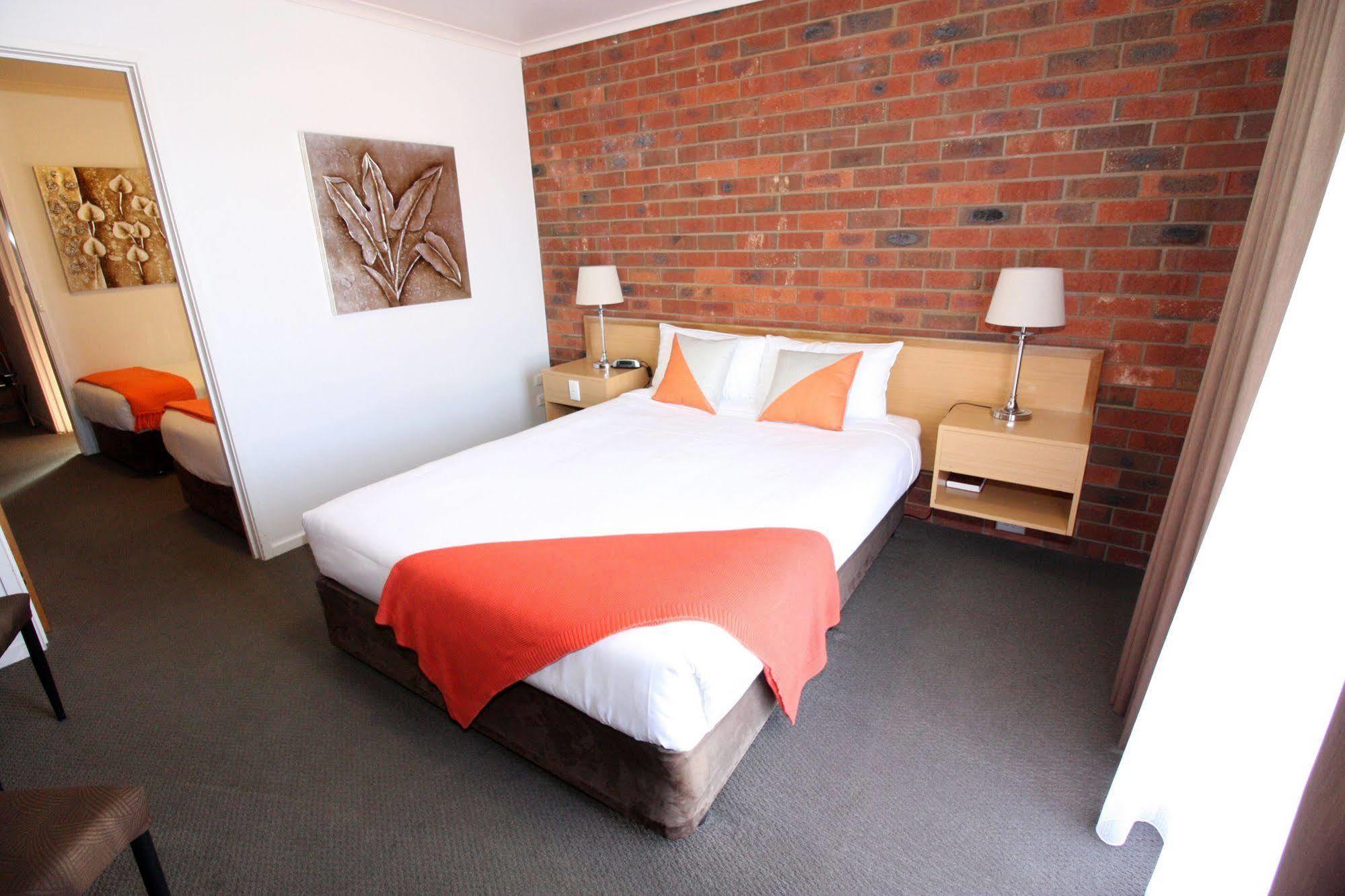 Pevensey Motor Lodge Ечука Екстериор снимка