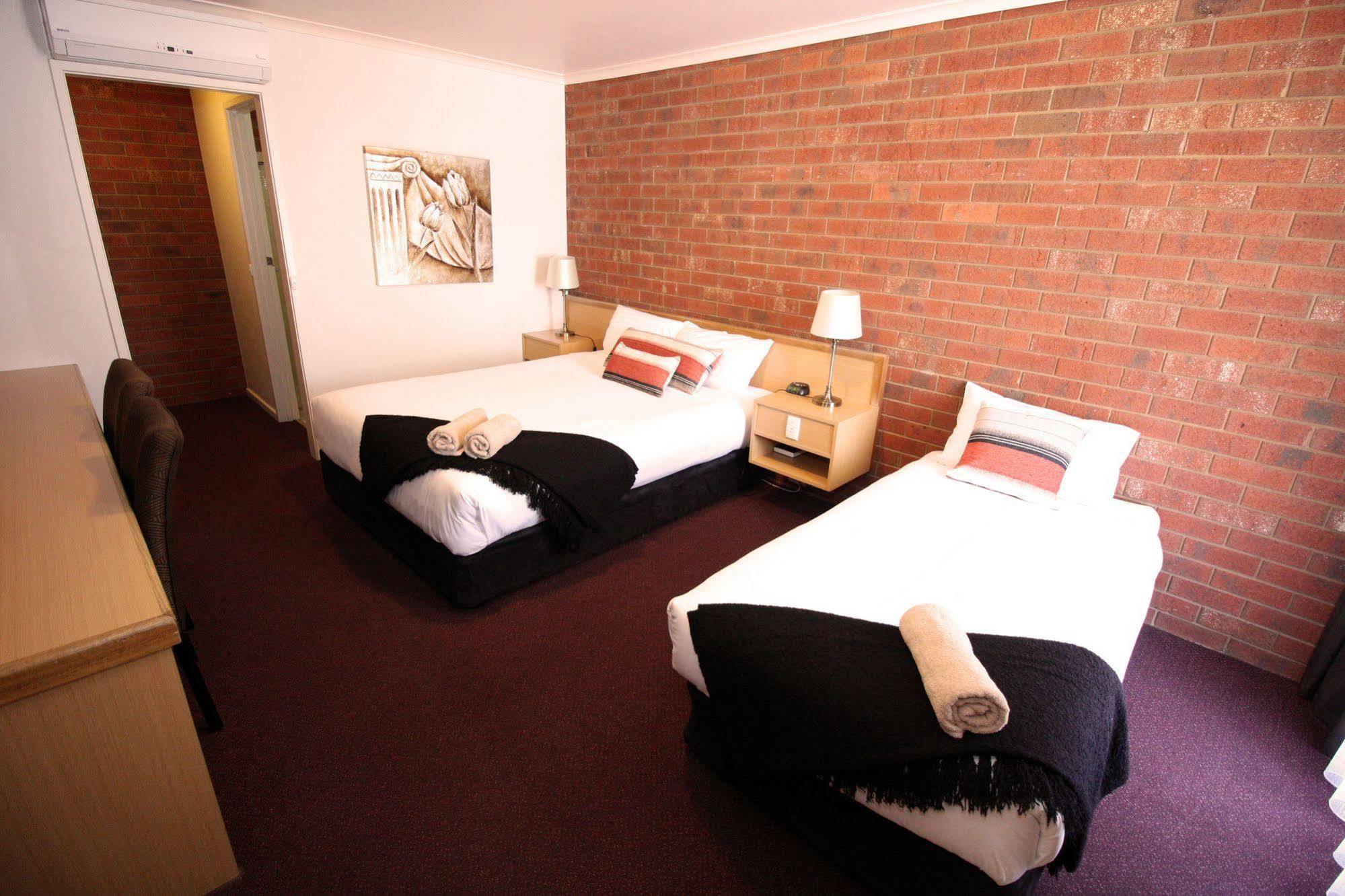 Pevensey Motor Lodge Ечука Екстериор снимка