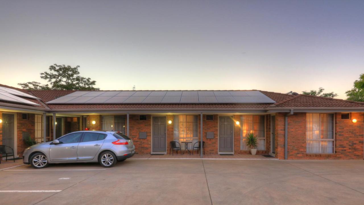 Pevensey Motor Lodge Ечука Екстериор снимка